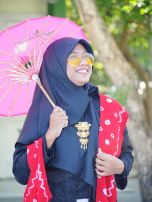 Guru Seni Budaya