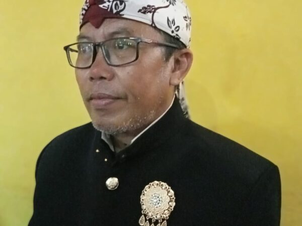 Drs.Nurul-Guru Bahasa Indonesia Drs.Nurul-Guru Bahasa Indonesia