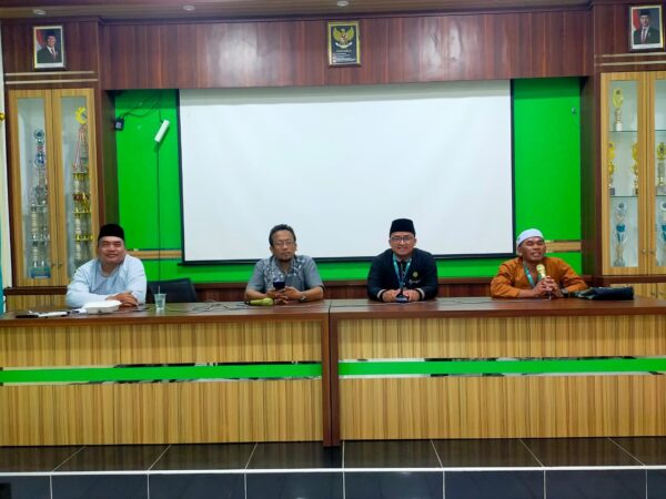 Inovasi Tanpa Henti: Tim Riset MAN 2 Lamongan Gembleng Daya Saing Murid untuk Panggung Nasional dan Internasional Inovasi Tanpa Henti: Tim Riset MAN 2 Lamongan Gembleng Daya Saing Murid untuk Panggung Nasional dan Internasional