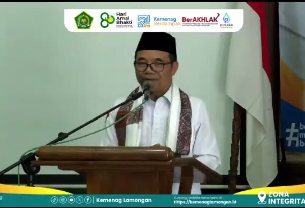 Kakanwil Kemenag Jatim Resmikan Kantor Haji Lamongan, Ajak ASN Berwakaf Uang dan Sukseskan Hutanisasi